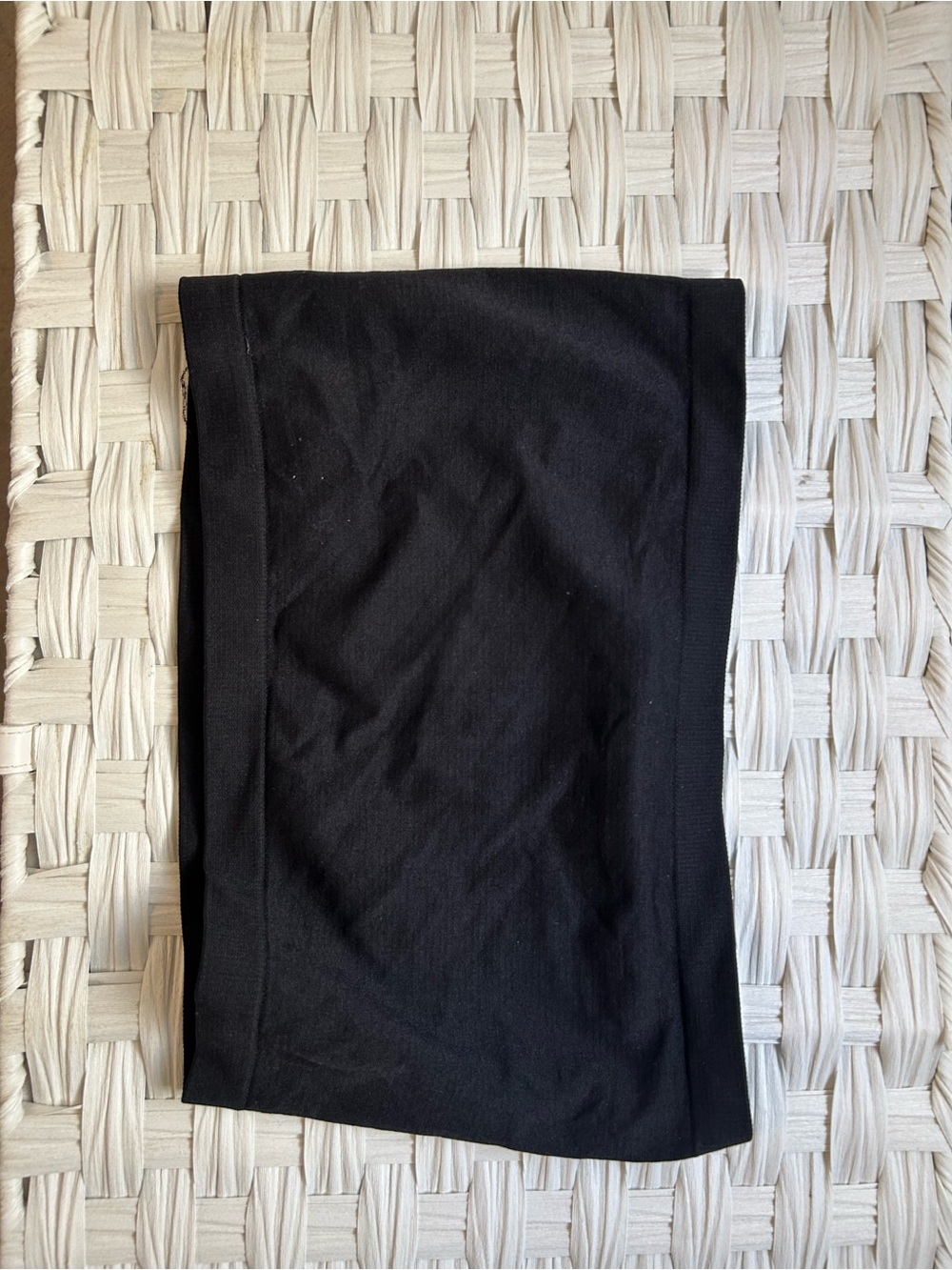 Black cropped tube top